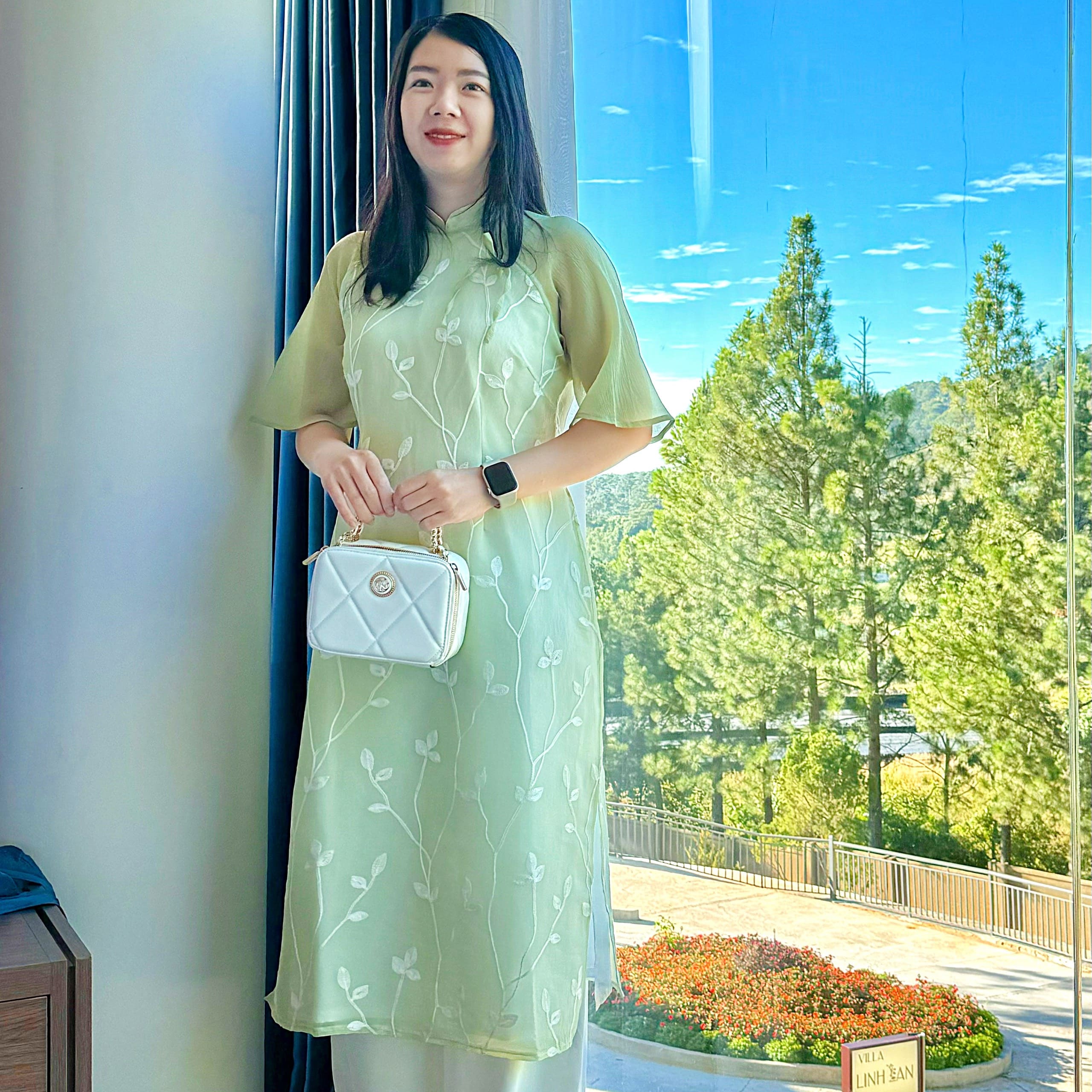 Áo Dài Cách Tân Nữ Tơ Thêu bigsize Màu Xanh