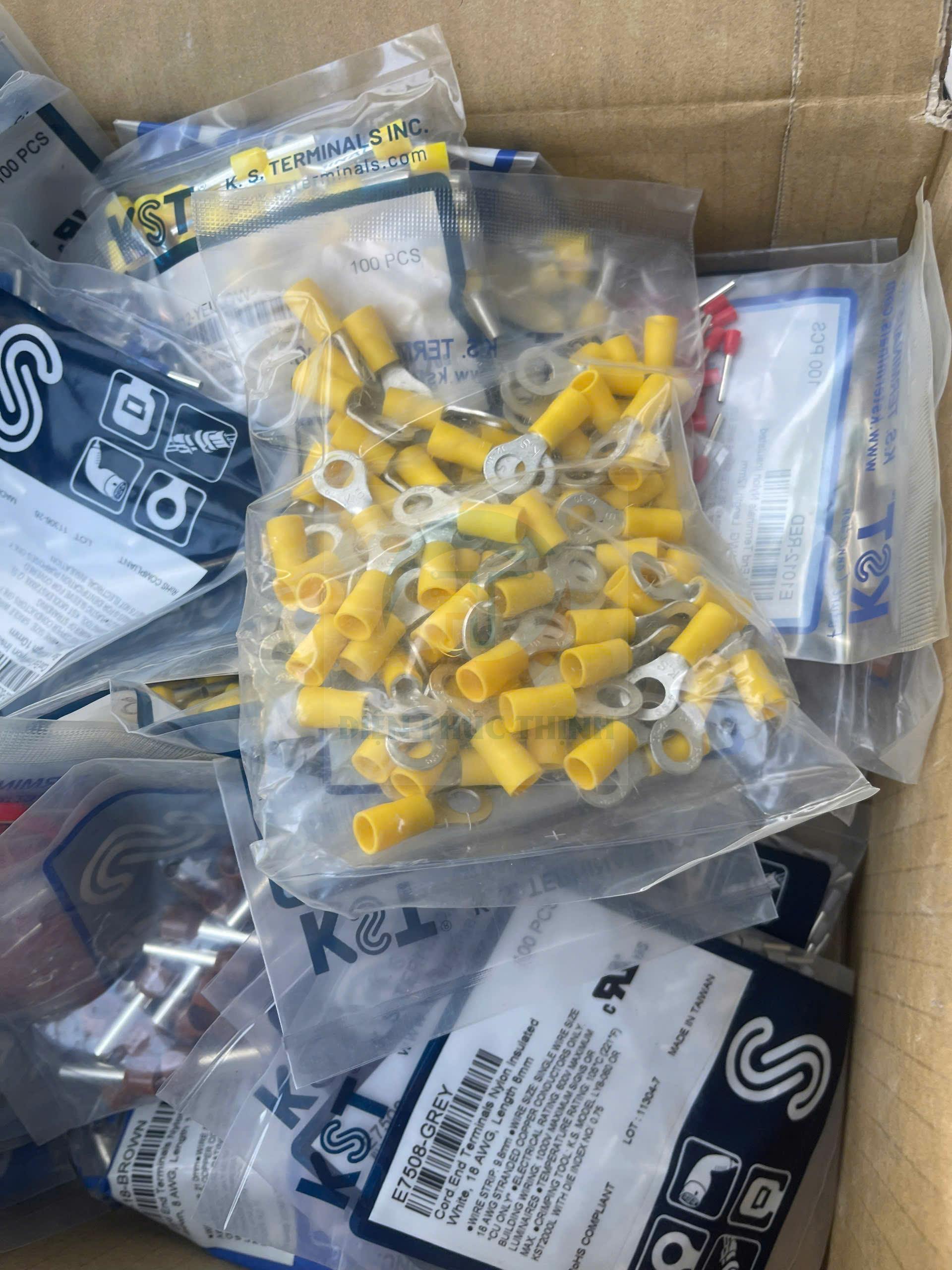 KST-RV5-6 / Đầu Cosse Tròn Bọc Nhựa KST 4-6 mm2 (100 Cái/Bịch) - VINYL-INSULATED RING TERMINALS