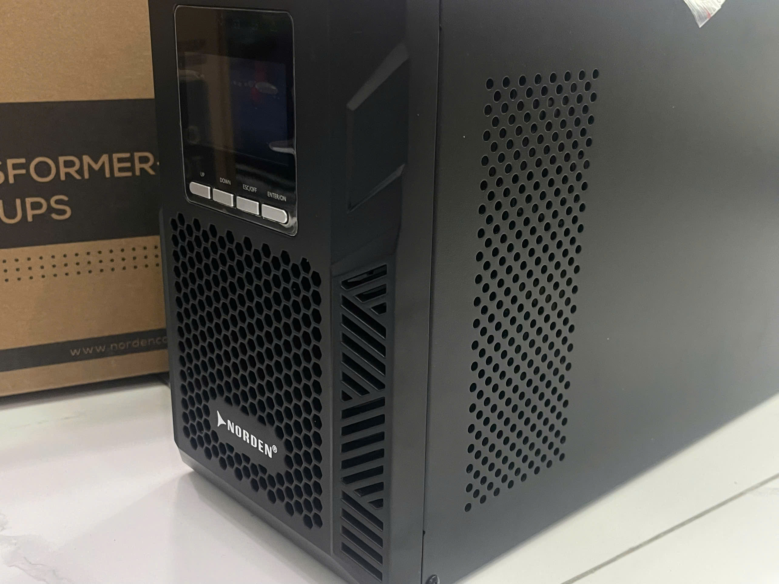 CN7001MPI / Bộ Lưu Điện Trực Tuyến Norden Không Biến Áp Loại MAX-POWER 1kVA Tích Hợp Pin - Online Transformerless UPS (MAX-POWER SERIES)