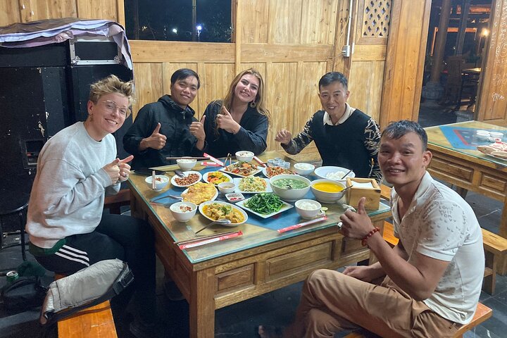 Have lunch in Yen Minh, take rest