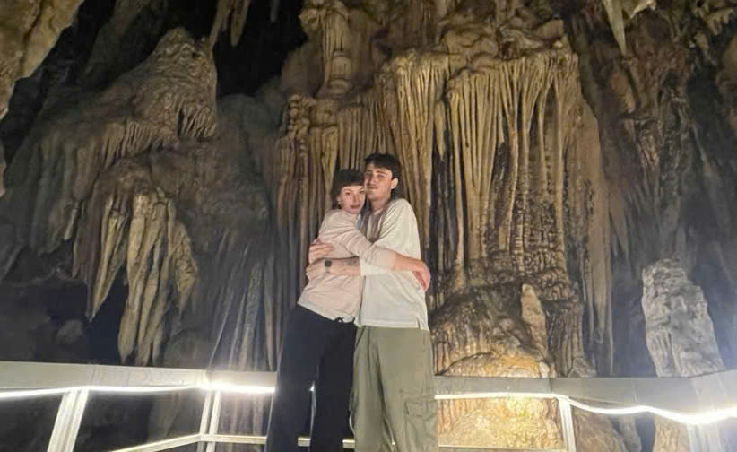 Visit Lung Khuy Cave in Quan Ba 