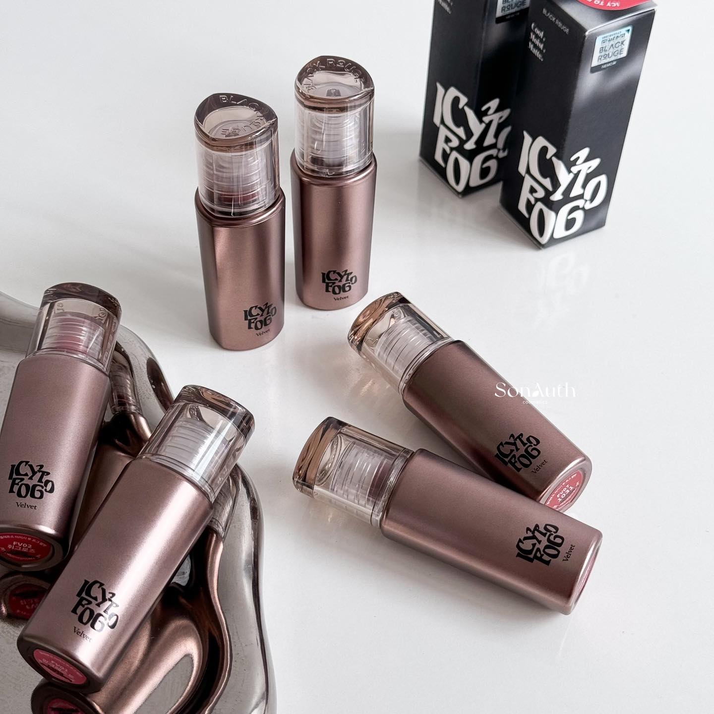Son Kem Black Rouge Icy To Fog Velvet