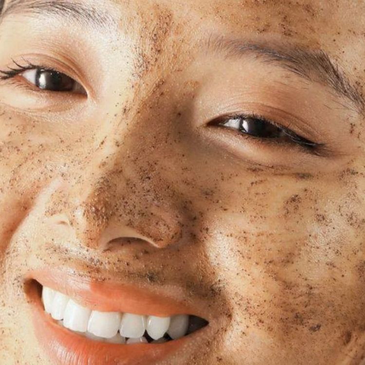 Tẩy Tế Bào Chết Cà Phê Cocoon Dak Lak Coffee Face Polish 150ml