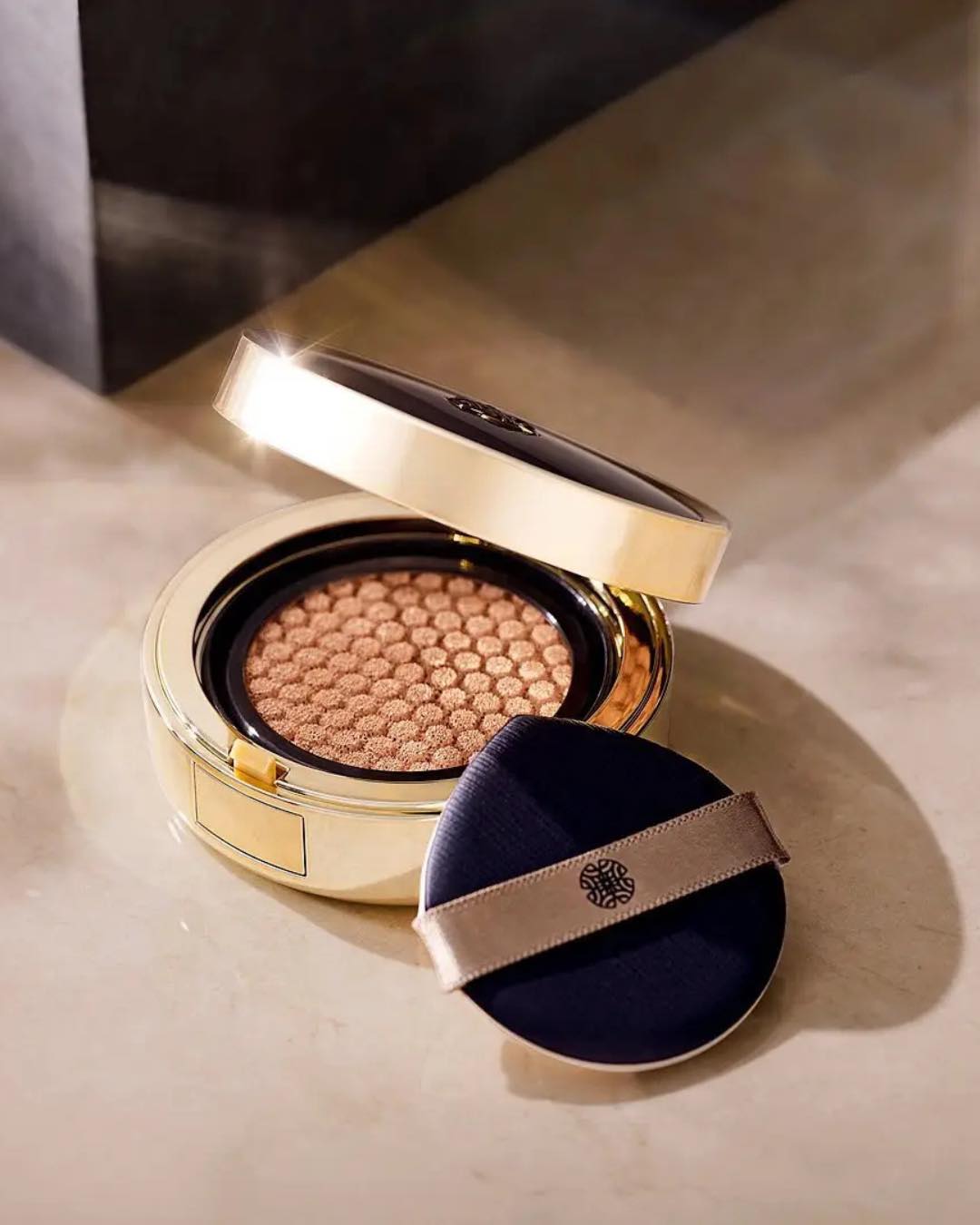 Phấn Nước Ohui Ultimate Cover Cushion Satin Finish 15g