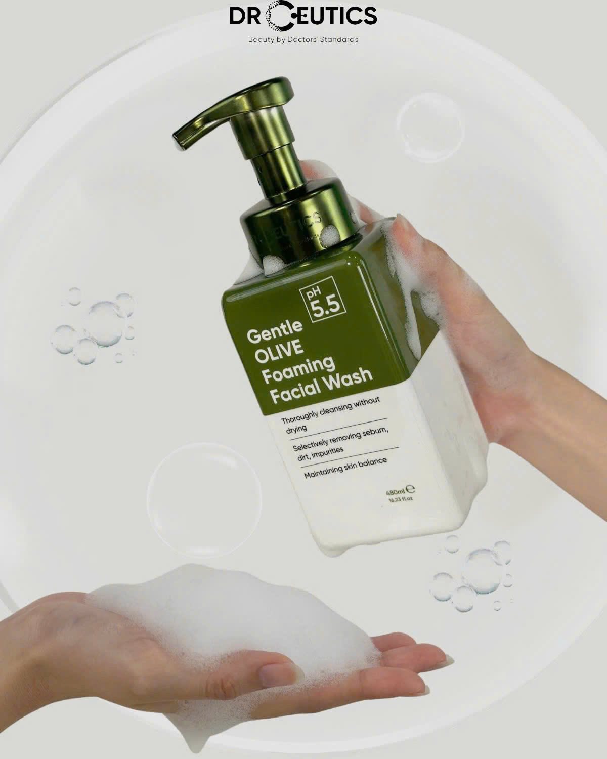 Bọt Rửa Mặt DrCeutics Gentle Olive Foaming Facial Wash 420g