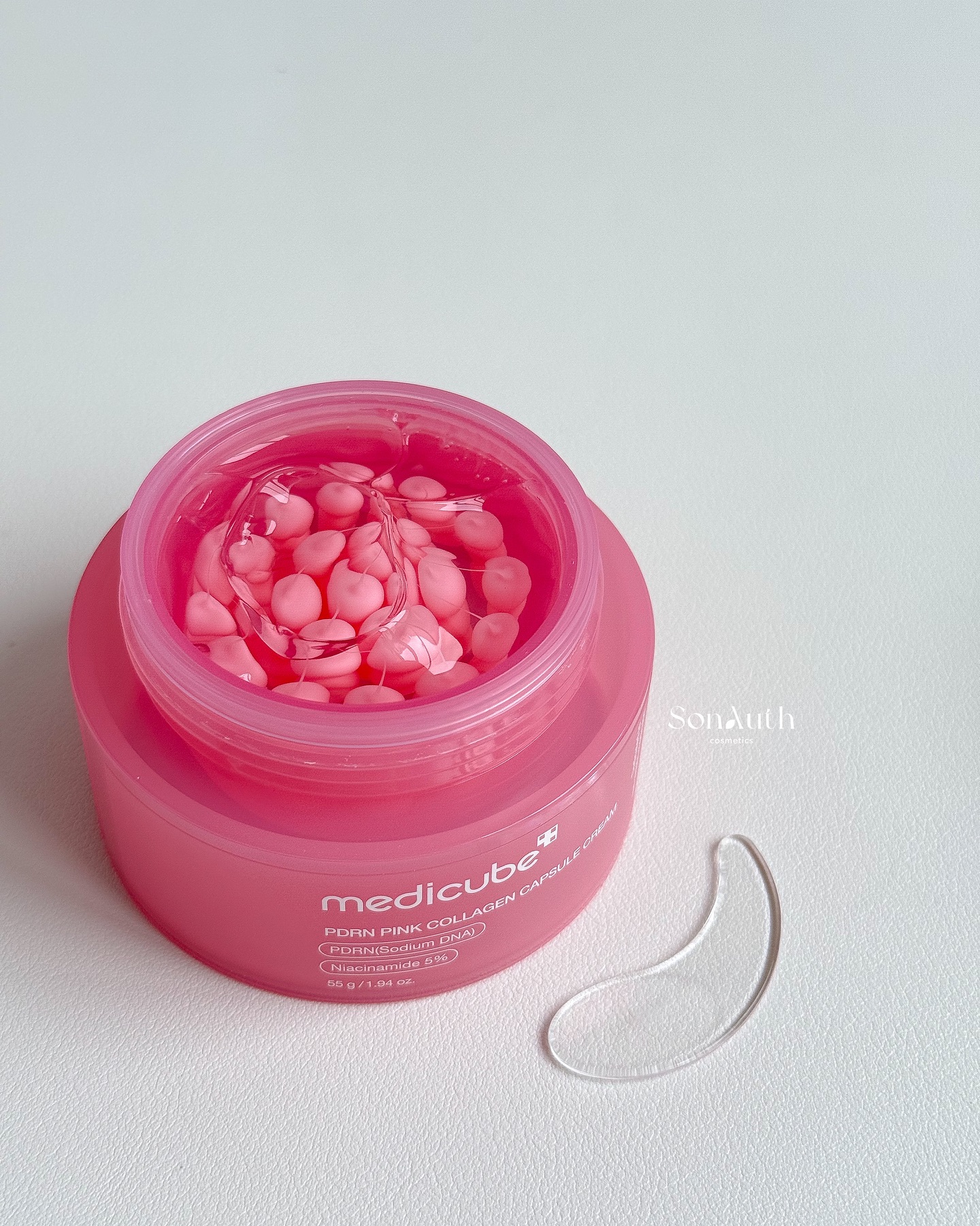 Kem dưỡng viên nang Medicube Salmon PDRN Pink Collagen Capsule Cream 55g