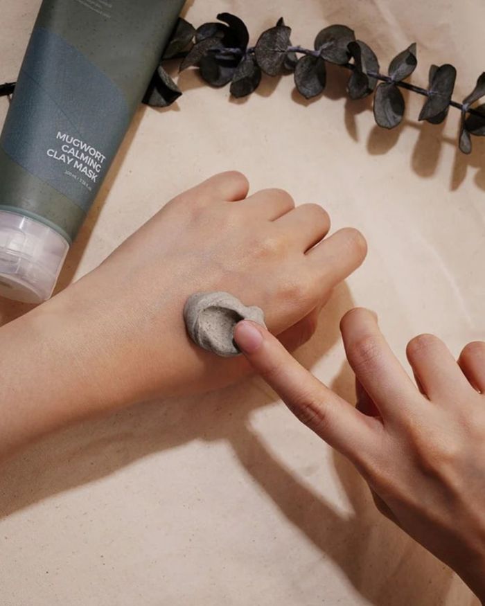 Mặt Nạ Đất Sét Isntree Mugwort Calming Clay Mask 100ml