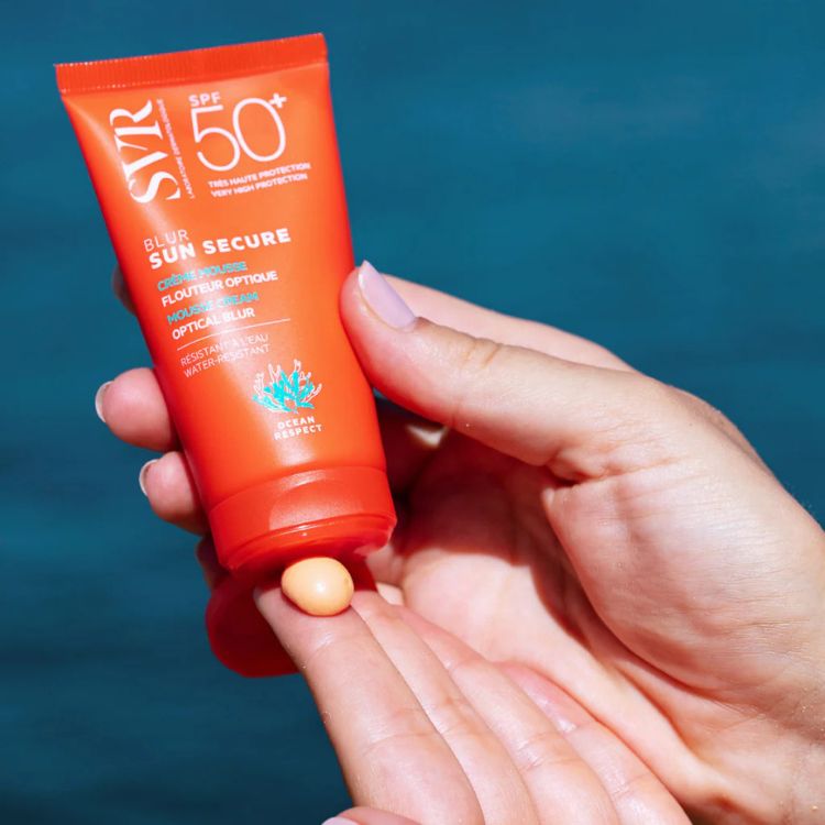 Kem Chống Nắng Đều Màu SVR Sun Secure Blur SPF50+ 50ml