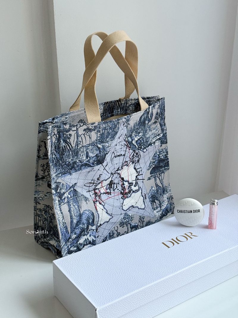 Bộ Sản Phẩm Dior Limited Edition Summer 2024 Gift Set