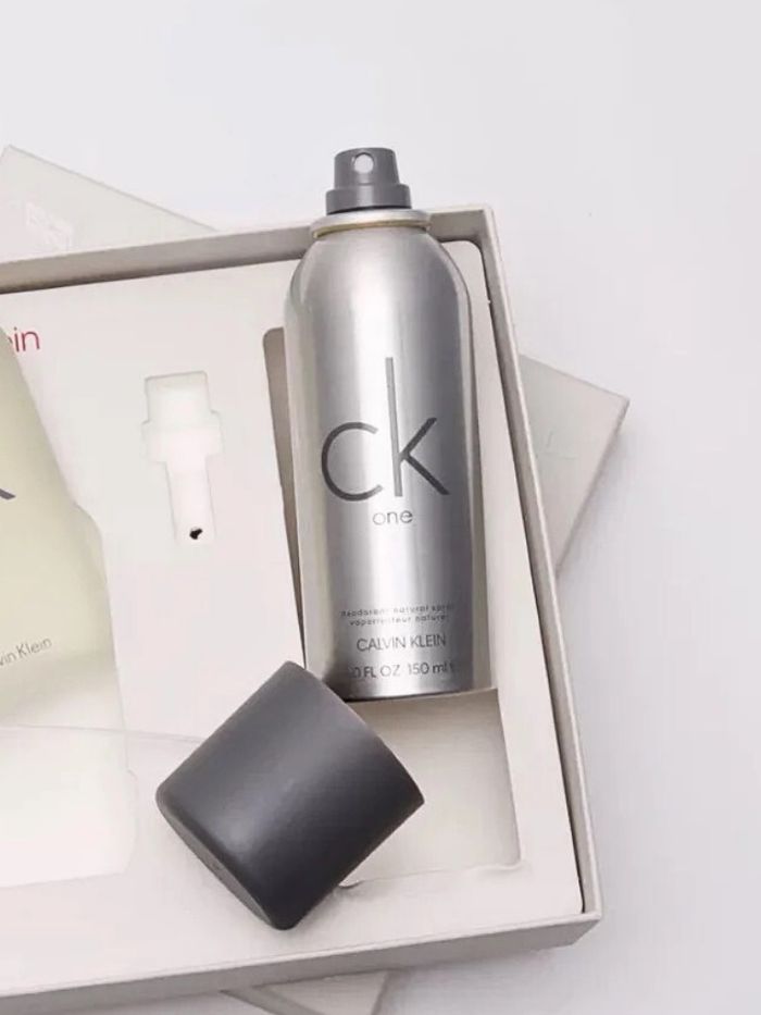 Bộ Nước Hoa Calvin Klein One Essence Parfum Intense 100ml+ Deodorant 150ml