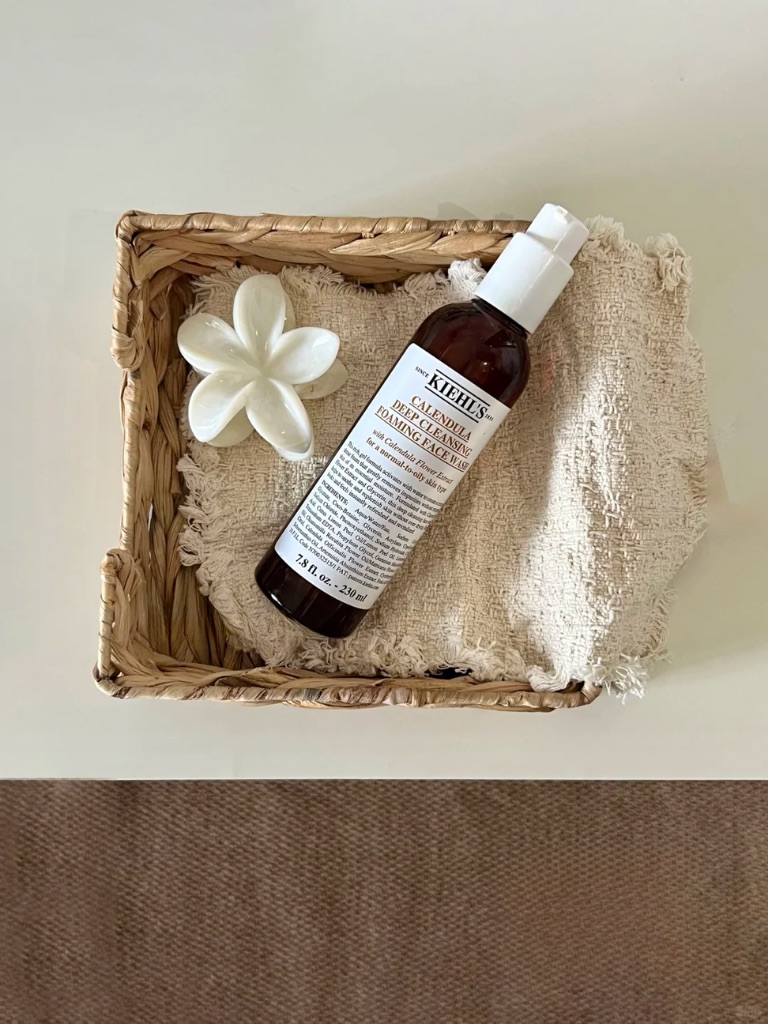 Bộ Đôi Hoa Cúc Làm Sạch Và Làm Dịu Da Kiehl’s Calendula Toner 250ml + Foaming Face Wash 230ml