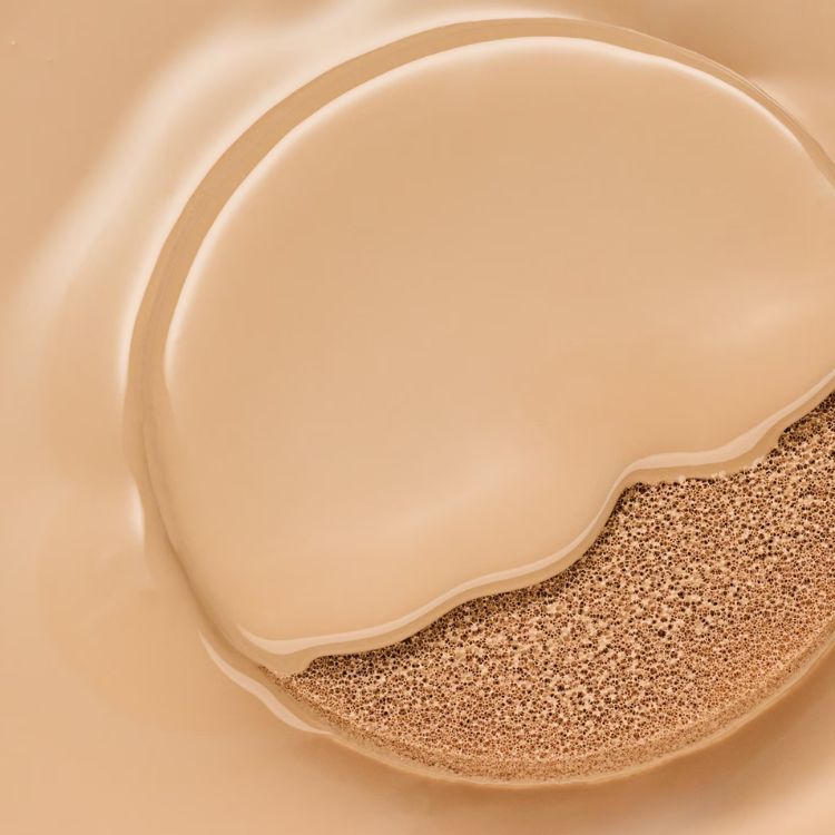 Phấn Nước Chống Nắng Catrice Invisible Cover Cushion Foundation SPF30 10g