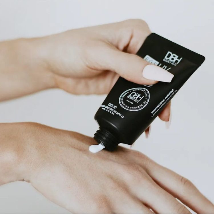 Kem Chống Nắng Đều Màu DBH EGF UV Shield Sunscreen Protection SPF47 60ml