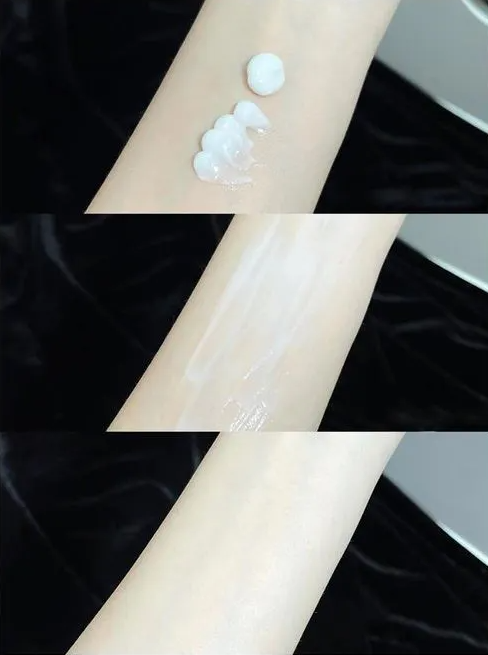 Dưỡng Thể Olay Age Defying & Hydrating Body Lotion 502ml