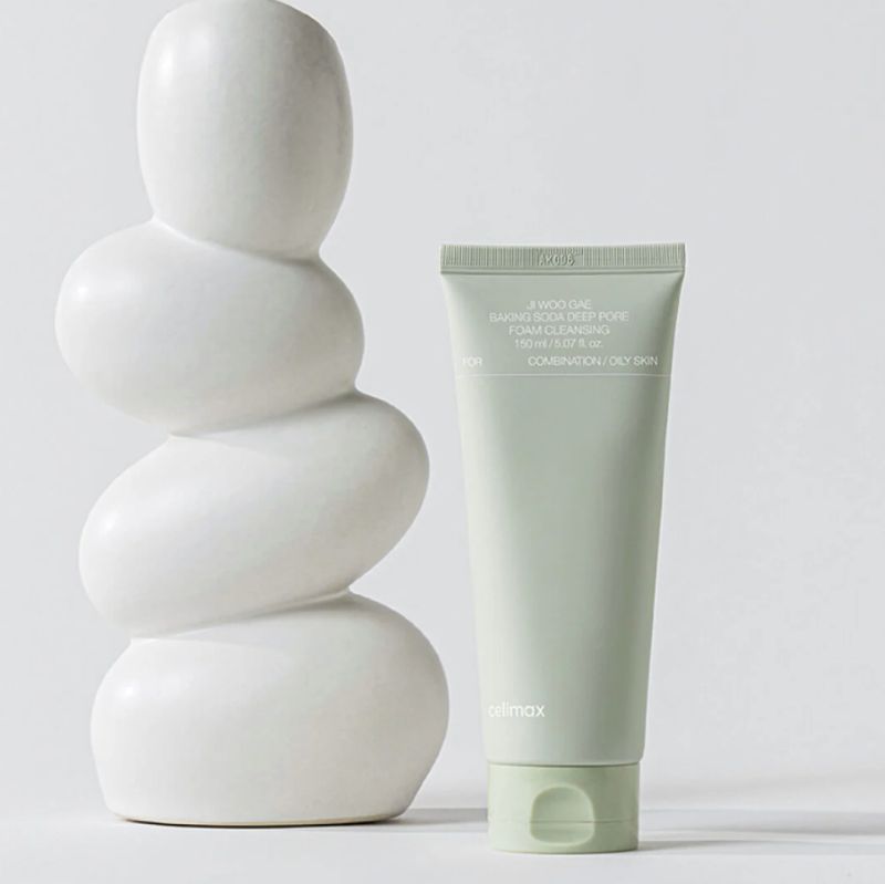 Sữa Rửa Mặt Celimax Baking Soda Deep Pore Ji Woo Foam Cleansing 150ml