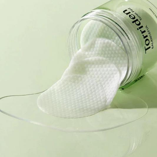 Pad Dưỡng Da Torriden Balanceful Centella Asiatica Extract Toner Pad 60 Sheets 180ml