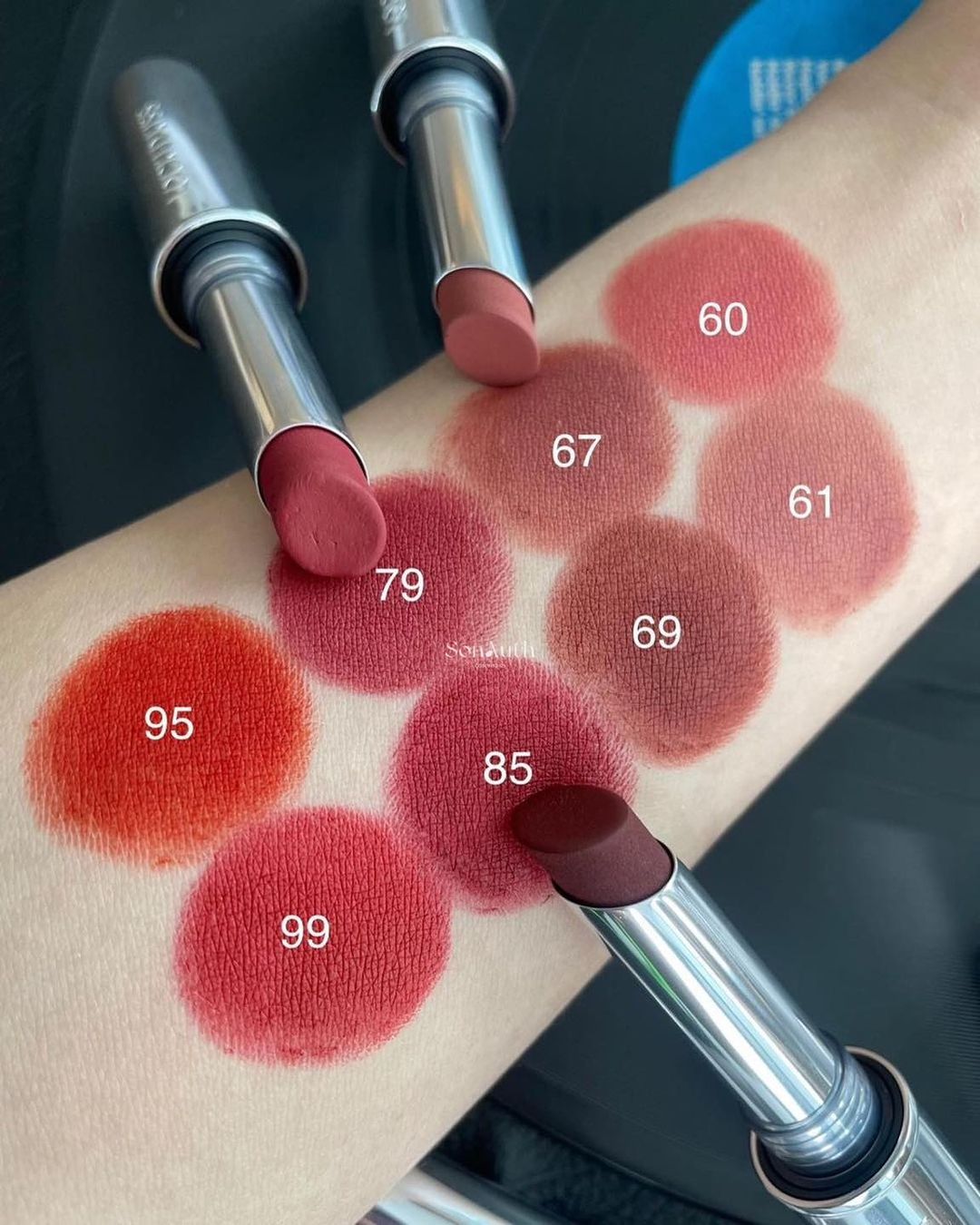 Son Thỏi MAC Locked Kiss 24hr Lipstick 1.8g