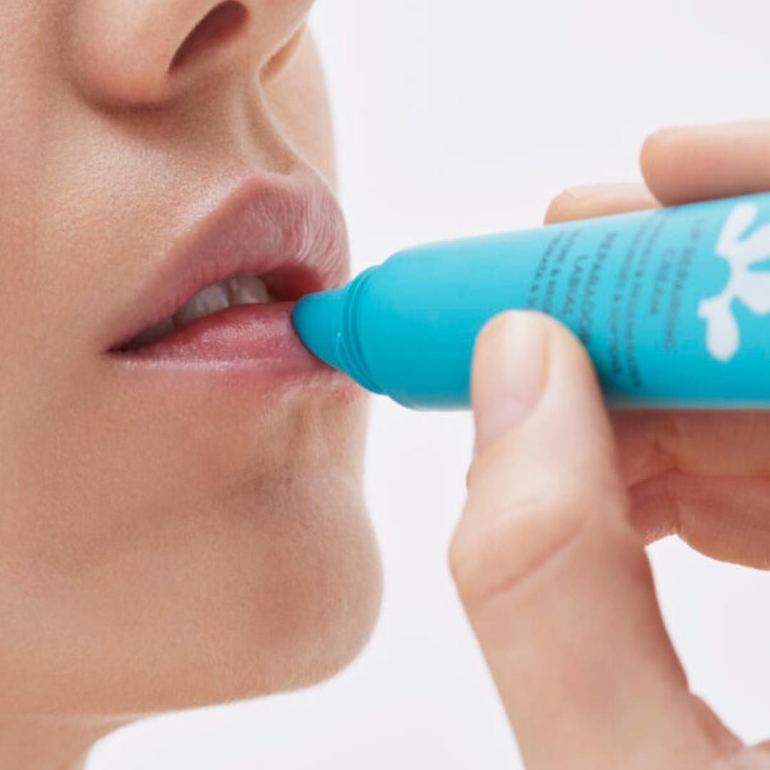 Dưỡng Môi Babe Lip Repairing Cream 15ml