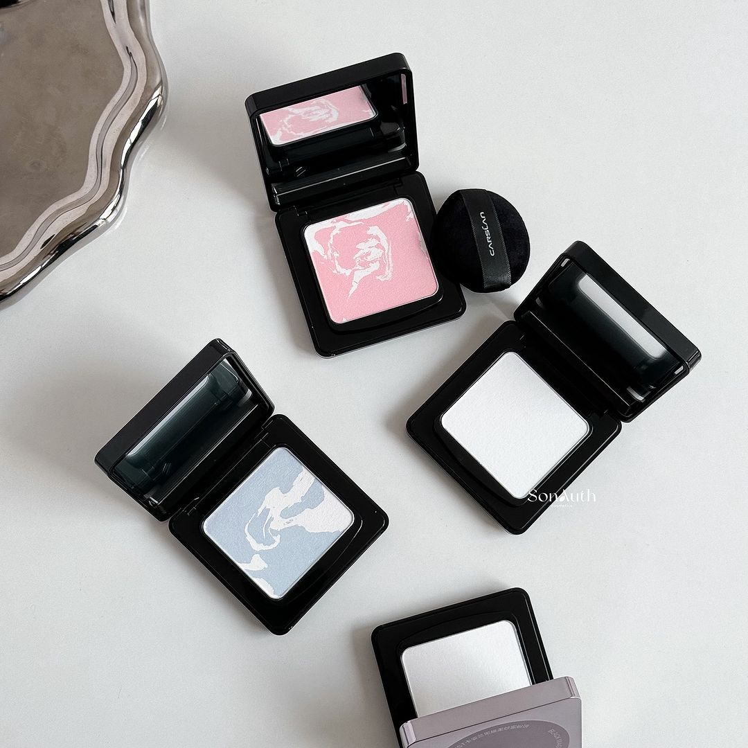 Phấn Phủ Nén Carslan Black Magnet Soft Mist Powder 8g