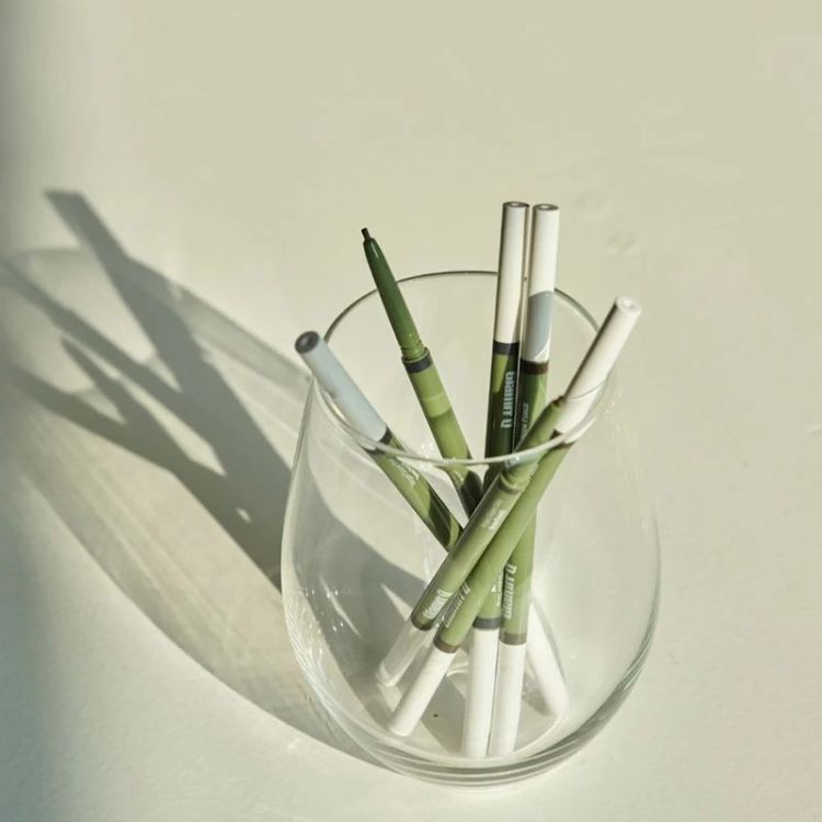 Chì Kẻ Mày Glamrr Q Vegan Super Stay Brow Pencil 0.08g
