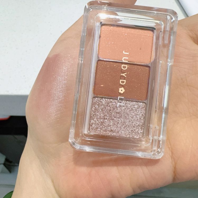 Phấn Mắt 3 Màu Judydoll Eyeshadow Palette 2.5g