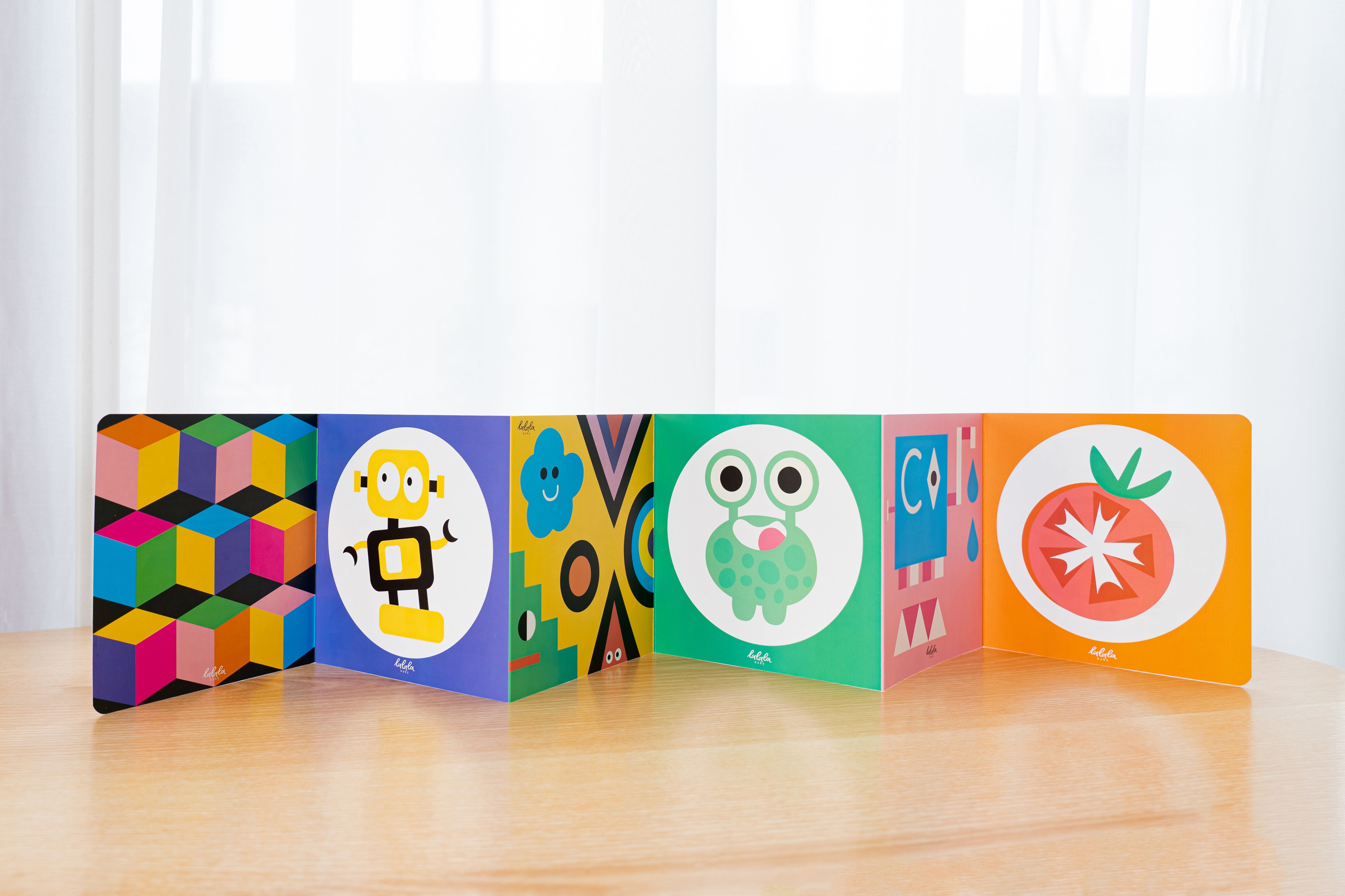 Thẻ gấp kích thích thị giác Lalala baby cho bé từ 0-12 tháng tuổi