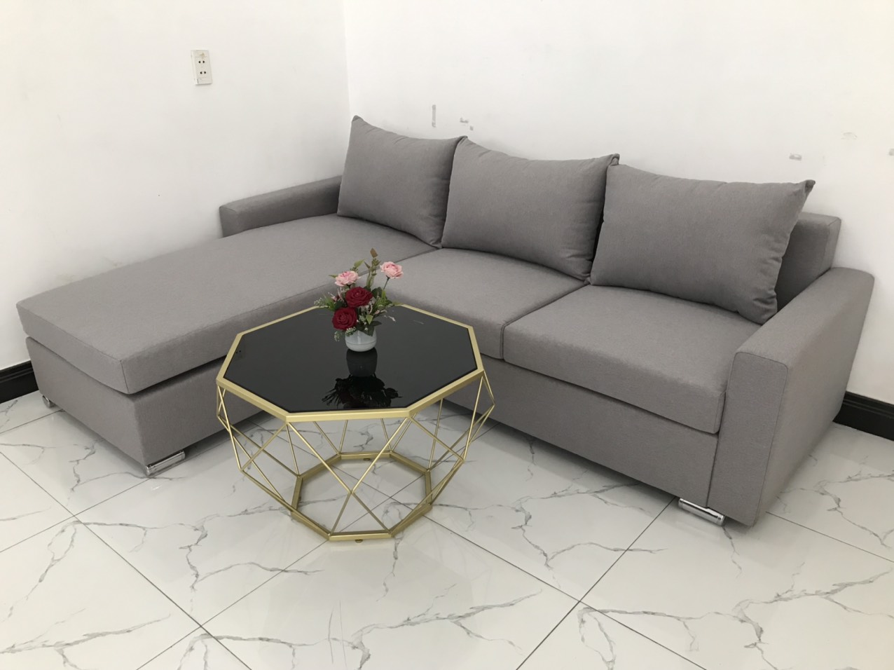 sofa góc xám trắng