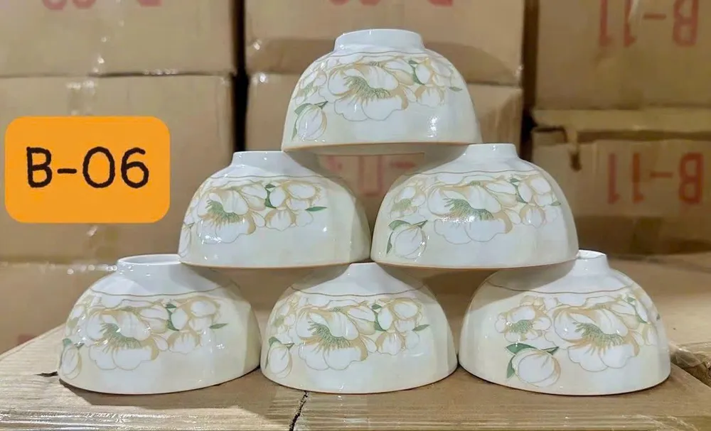 Bát cơm hoa văn hoạ tiết