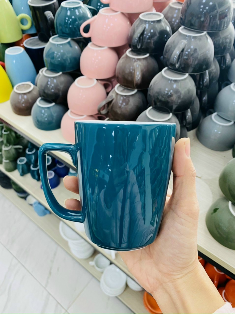 Cốc sứ màu BT