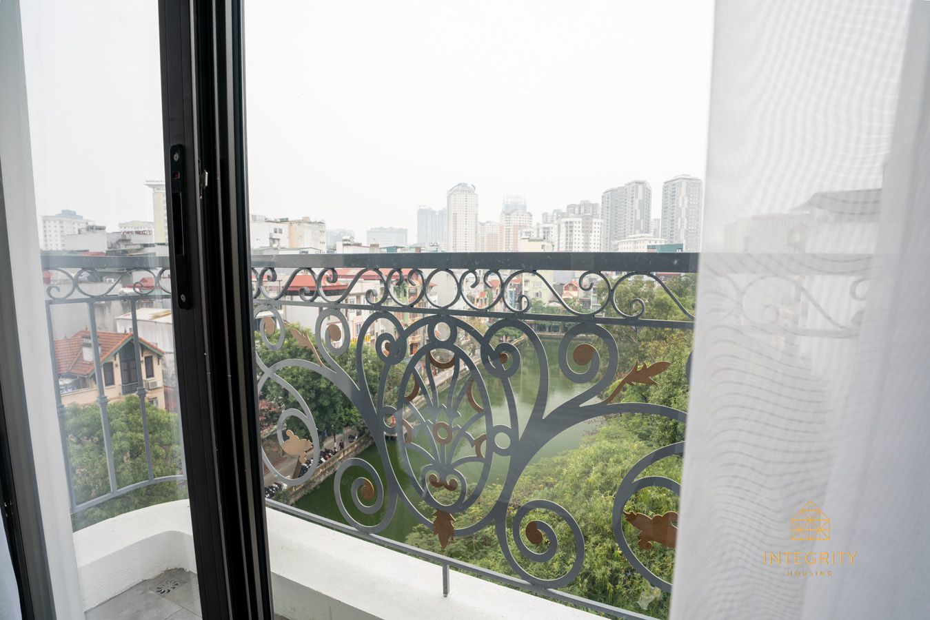 Cho thuê ngày căn hộ view hồ Trung Kính, Cầu Giấy