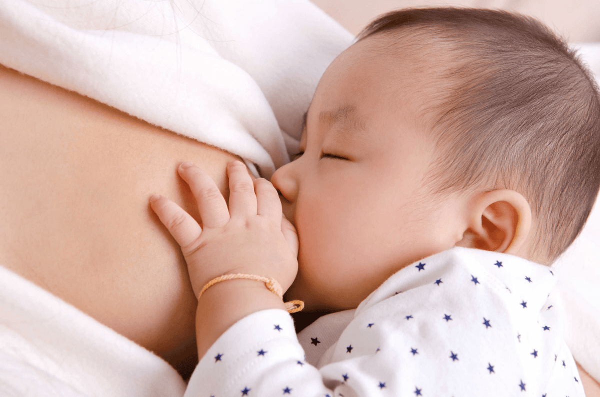 Hướng dẫn nuôi con bằng sữa mẹ đầy đủ nhất