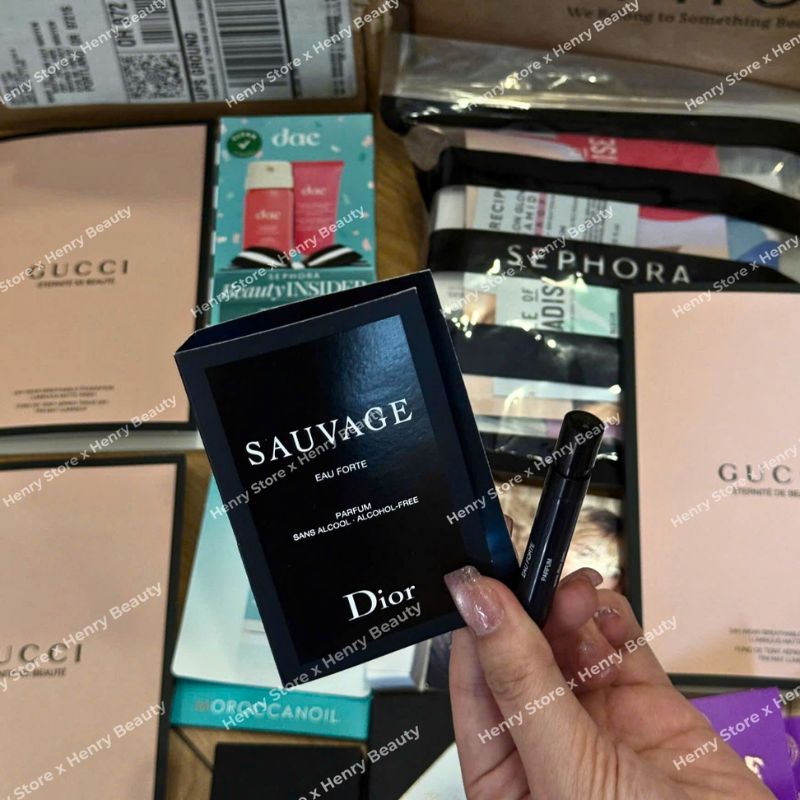 Vial Nước Hoa Nam Dior Sauvage EDP 1ml, Biểu Tượng Của Sự Nam Tính & Lôi Cuốn