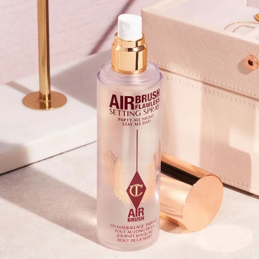 (34ml) Xịt Khóa Nền Charlotte Tilbury Airbrush Flawless – Giữ Nền Mịn Lì, Hạn Chế Xuống Tông
