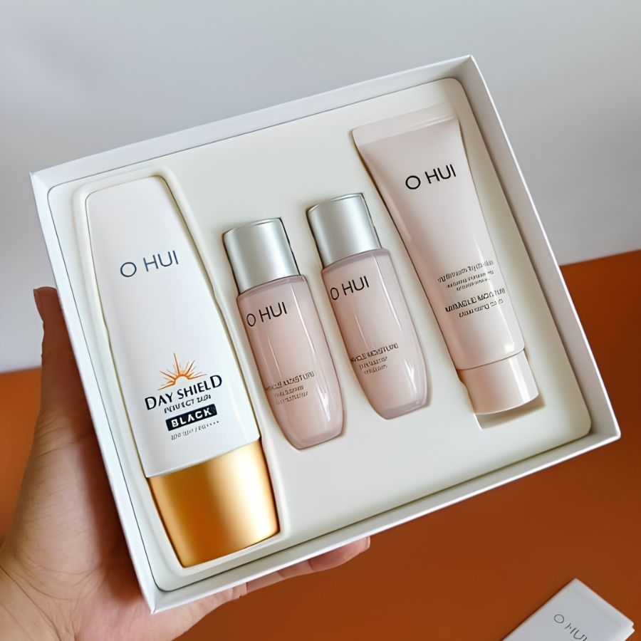 [Fullbox] Set Kem Chống Nắng Ohui Day Shield Perfect Sun Black Special 50ml Bảo Vệ Toàn Diện & Cấp Ẩm Khóa Màng Phục Hồi