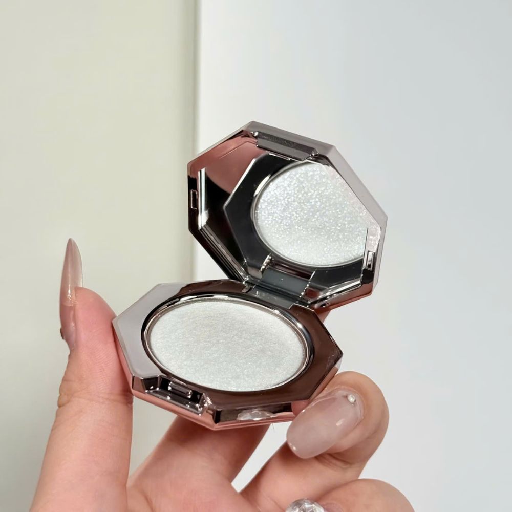 [Mini] Phấn Bắt Sáng Fenty Beauty Diamond Bomb All-Over Diamond Veil Màu How Many Carats 2.8g