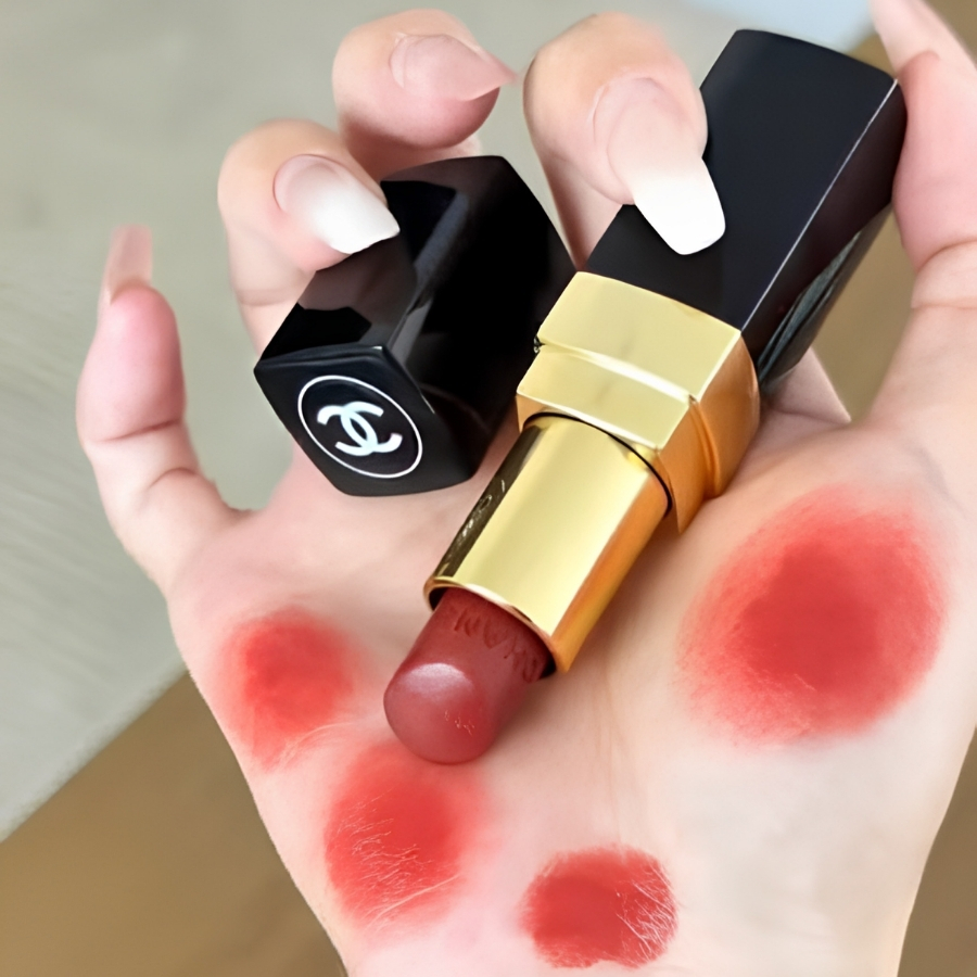 Son Dưỡng Chanel Rouge Coco Longwear Satin Lipstick 116 Riviera – Sắc Son Hồng San Hô Thanh Lịch, Dưỡng Môi Mềm Mượt
