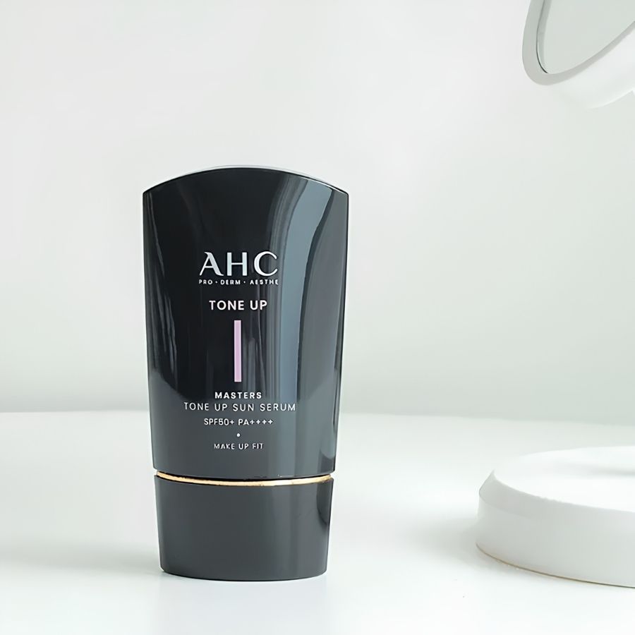 Kem Chống Nắng AHC Masters Tone-Up Sun SPF50+/PA++++ 50ml – Nâng Tone Tự Nhiên, Da Sáng Khỏe Rạng Rỡ