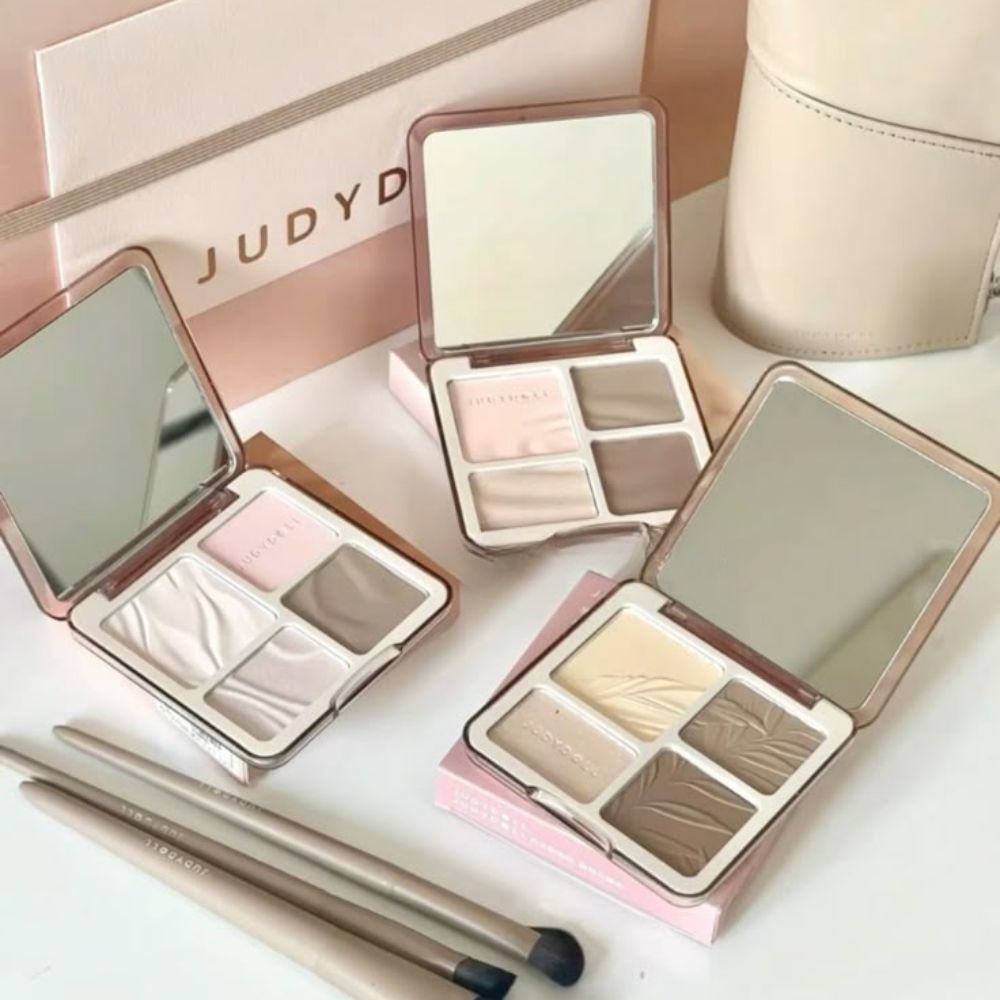 Phấn Tạo Khối 4 Ô Judydoll Highlight & Contour #05 Feather Glow