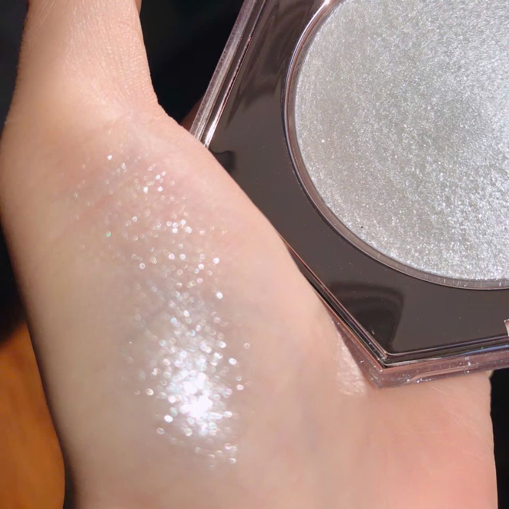 [Mini] Phấn Bắt Sáng Fenty Beauty Diamond Bomb All-Over Diamond Veil Màu How Many Carats 2.8g