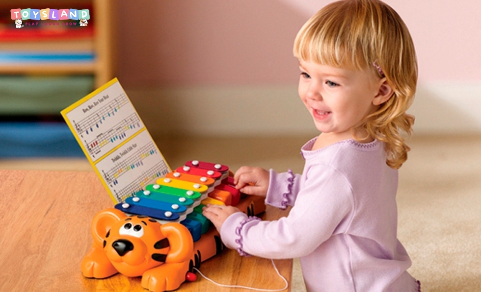 Đàn piano đồ chơi cho bé: 10 lợi ích tuyệt vời giúp con khám phá tài năng âm nhạc từ sớm