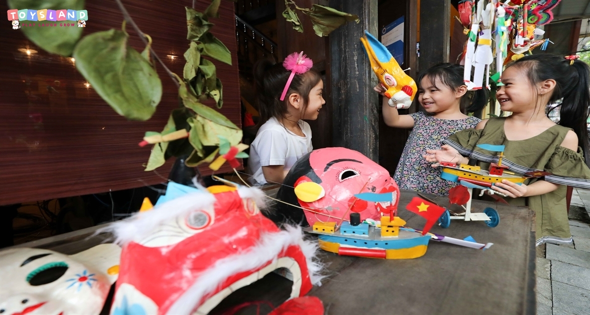 Xếp hạng đồ chơi Trung thu cho bé 2025: Từ truyền thống đến sáng tạo