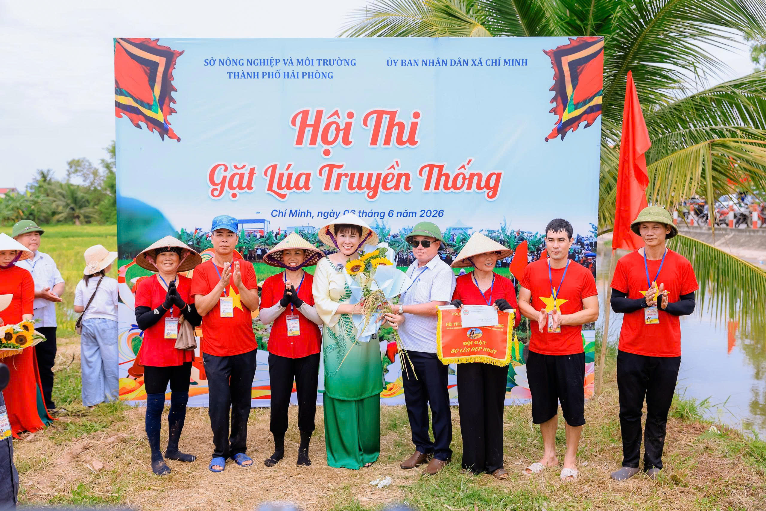 [LỄ HỘI RUỘNG RƯƠI 2026] VỀ CHÍ MINH, HẢI PHÒNG: VÙNG TRỒNG LÚA VUI NHẤT TOÀN QUỐC CÓ GÌ HOT?