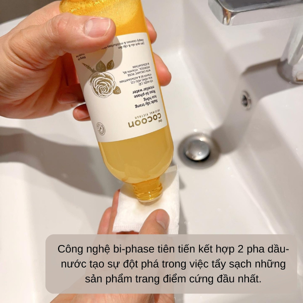Dầu tẩy trang hoa hồng Cocoon