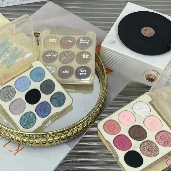 Bảng Phấn Mắt 9 Ô XIXI Doodle Log Nine Color Eyeshadow
