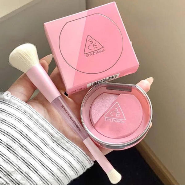Set phấn má 3CE kèm highlight 2 in 1 tặng kèm cọ