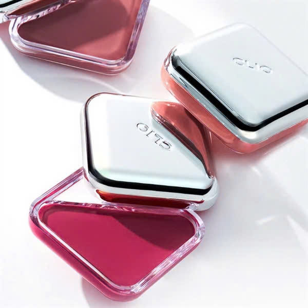 Má Hồng Kiêm Son Môi Clio Essential LipCheek Tap 45g