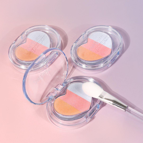 Phấn Bắt Sáng 3 Màu Peripera Heart Pocket Beam hình trái tim 3.3g