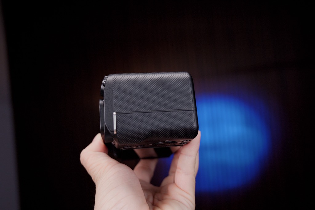 Sony ZV-E1 likenew pal/ntsc