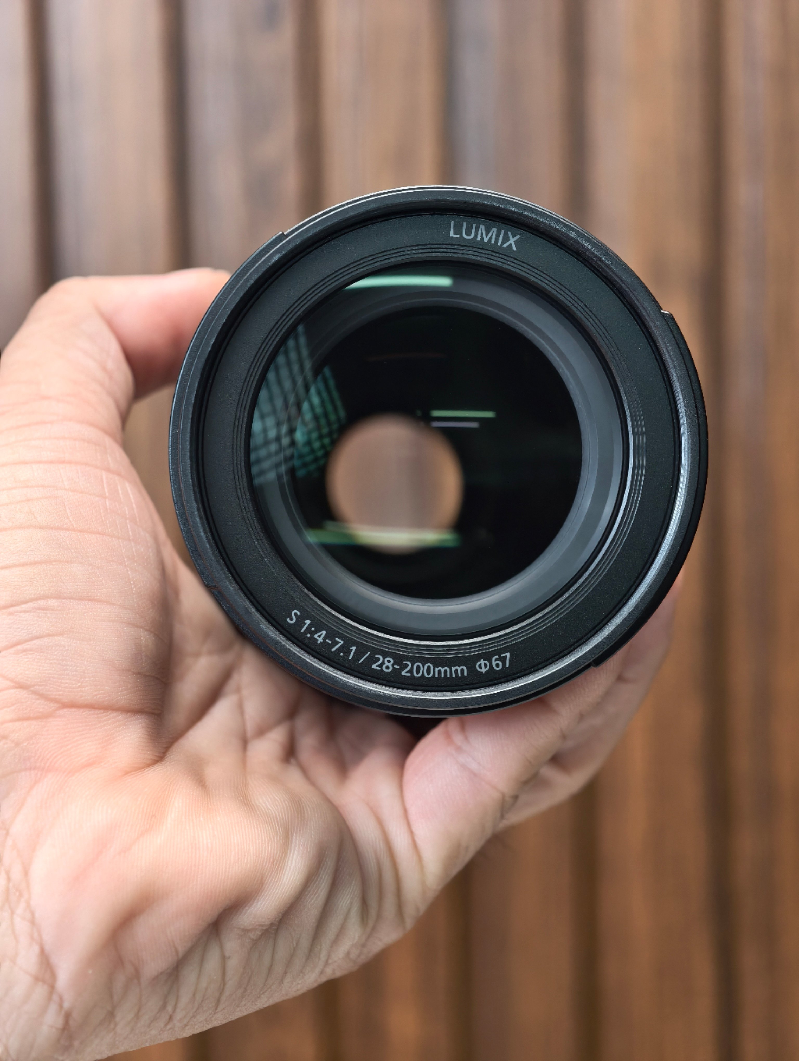 Lumix S 28-200 F4-7.1