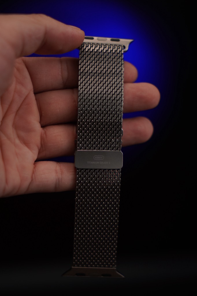 Apple Watch Ultra 2 + Titanium Milanese Loop (likenew fullbox, bh 6/2026)